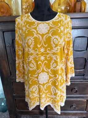 Solitaire Rayon Gold Embroidered Tunic
